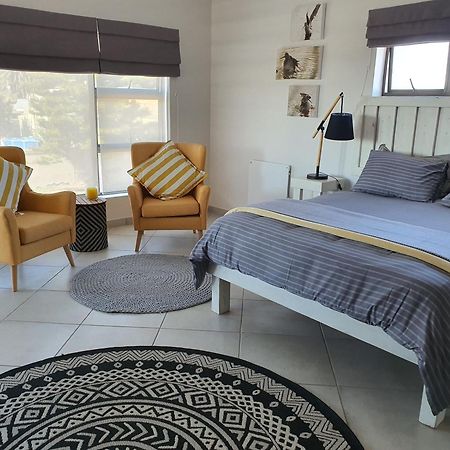 Albatross Guesthouse Langebaan Ngoại thất bức ảnh