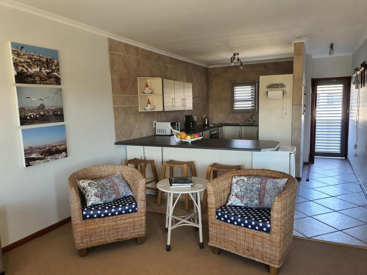 Albatross Guesthouse Langebaan Ngoại thất bức ảnh