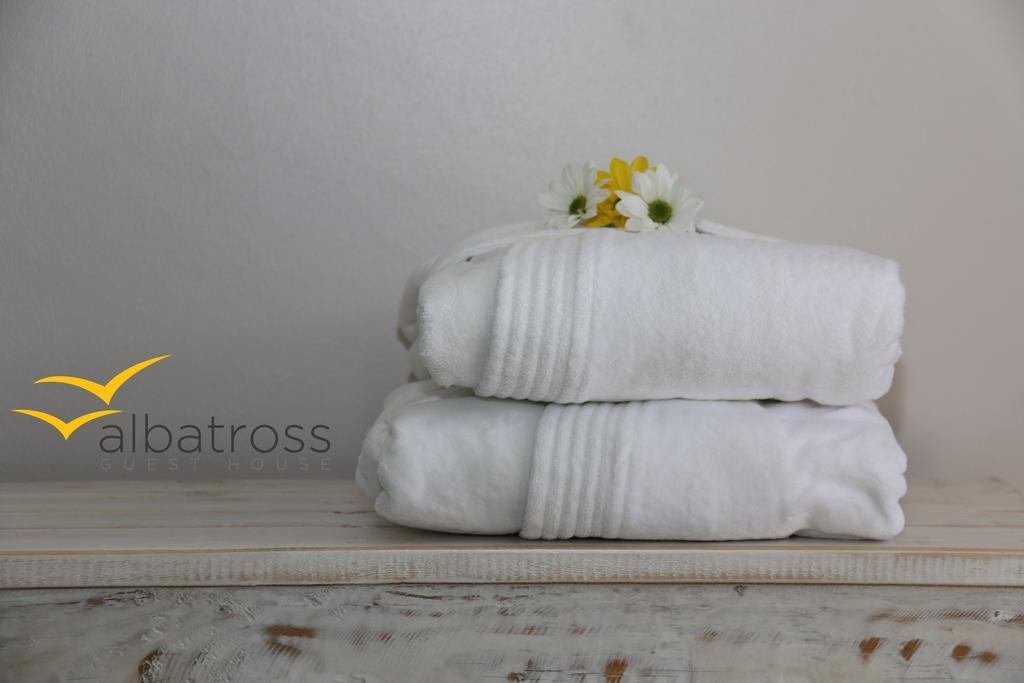 Albatross Guesthouse Langebaan Ngoại thất bức ảnh