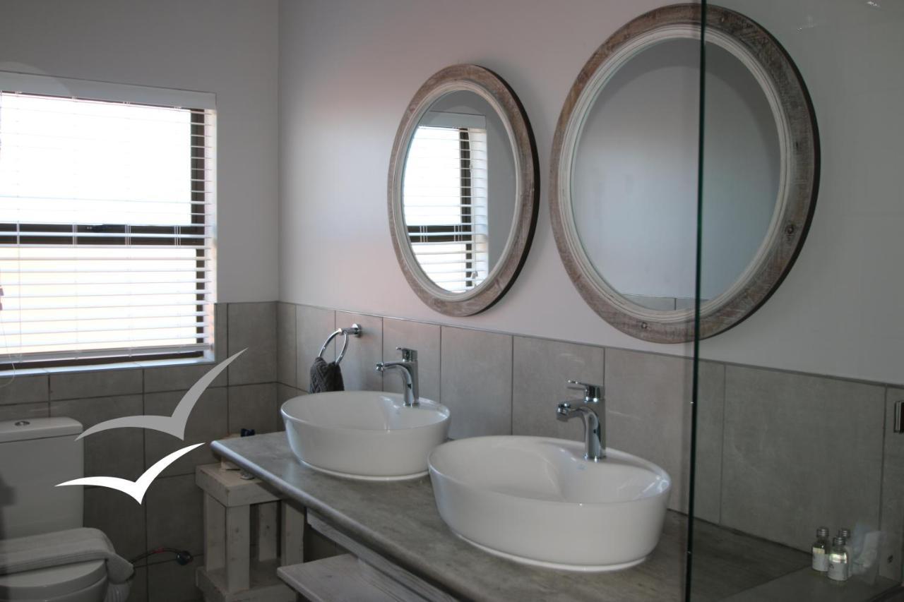 Albatross Guesthouse Langebaan Ngoại thất bức ảnh