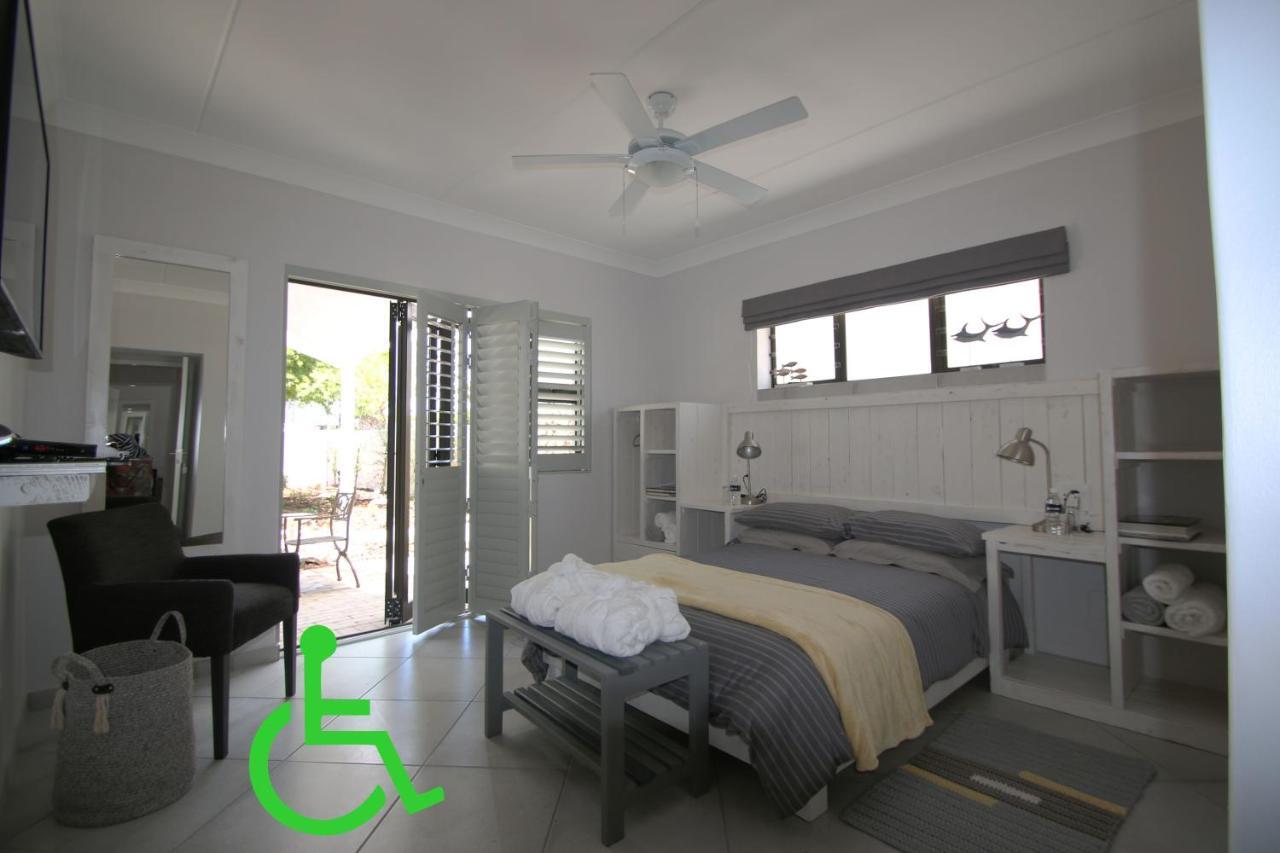 Albatross Guesthouse Langebaan Ngoại thất bức ảnh